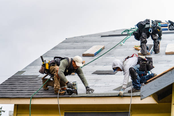 Professional Gutter Installation technician working in Beverly Hills, TX